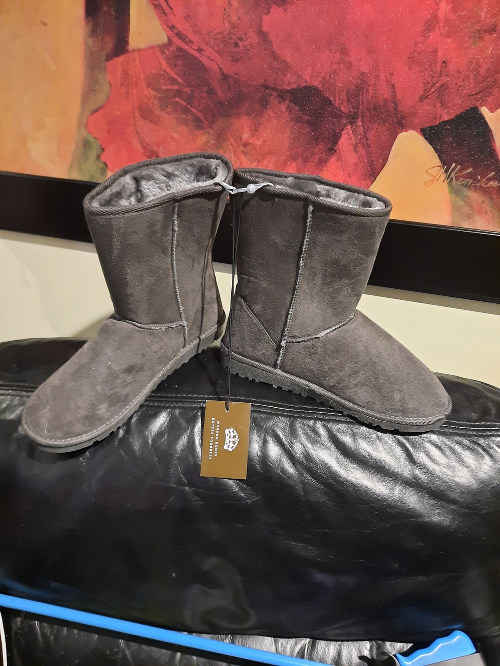 NWT Cozy Women's Gray Faux Suede WARM FURRY LINING Winter Boots Size 8 Mid-Calf